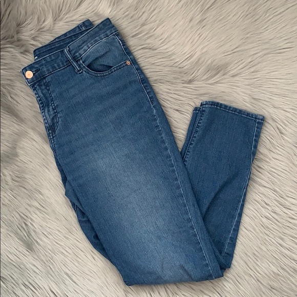 Old Navy Denim - Old Navy Super Skinny Jeans - 14